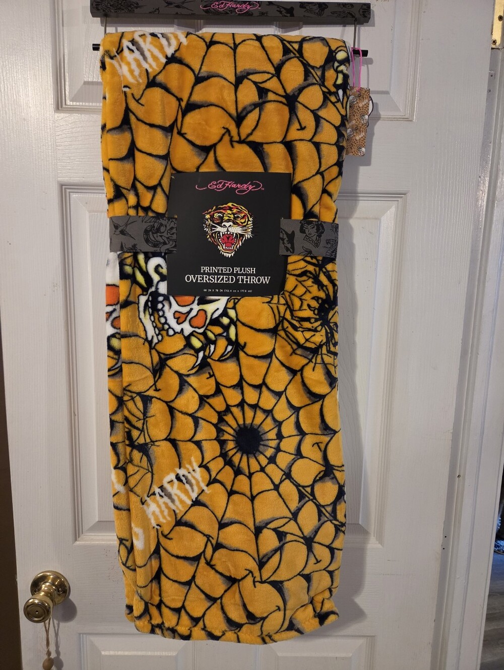 Ed Hardy NWT Plush Throw